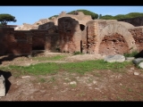 03718 ostia - regio i - insula ii - caseggiato del termopolio (i,ii,5) - raum (20) - bli ri nordosten - 01-2024.jpg